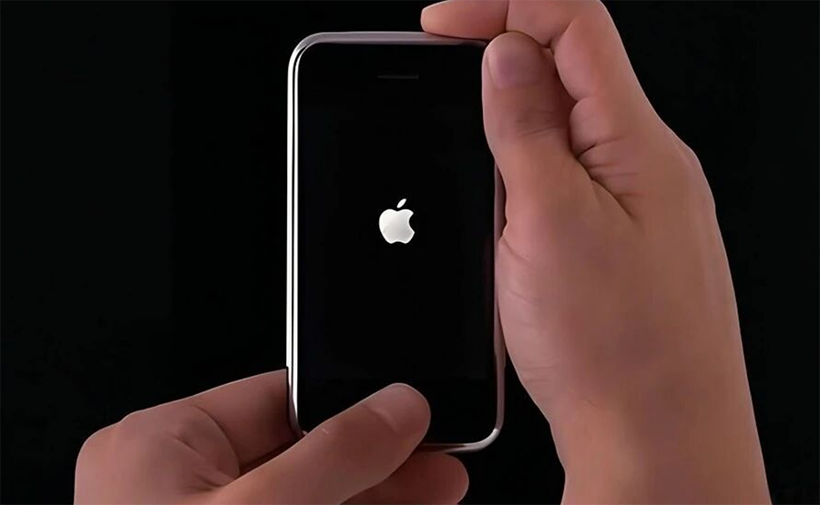 经典落幕:苹果正式关闭iPhone 5等四款老设备“降级通道” 经典落幕:苹果正式关闭iPhone 5等四款老设备“降级通道”